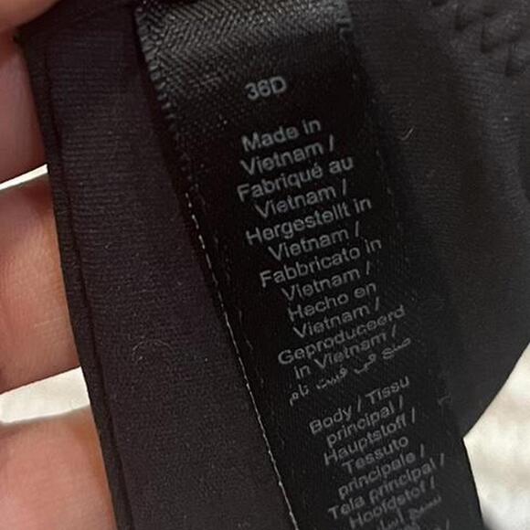 Skims Fits Everybody T-shirt Bra - Picture 4 of 6